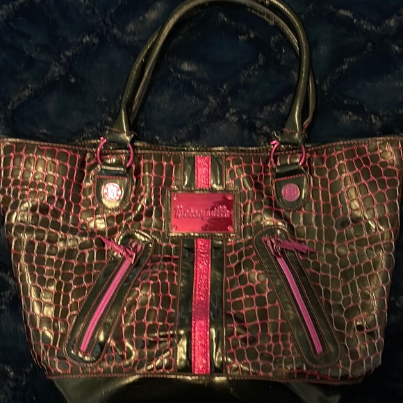 Betsey Johnson Handbags - Betsy Johnson pink and black purse